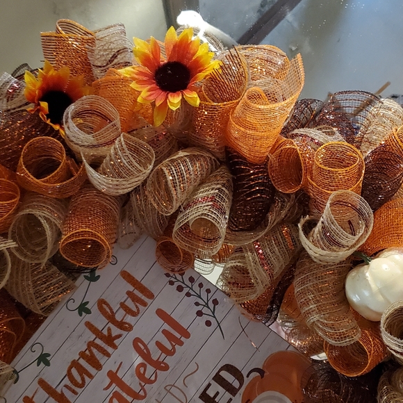 Fall deco mesh wreath - Picture 4 of 4